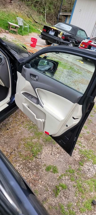 2009 Lexus IS 2nd Gen - Image 16 of 20