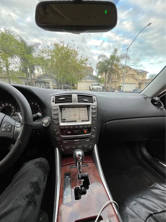 2009 Lexus IS 2nd Gen - Image 12 of 13