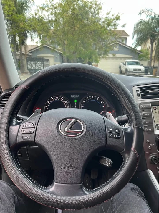2009 Lexus IS 2nd Gen - Image 11 of 13
