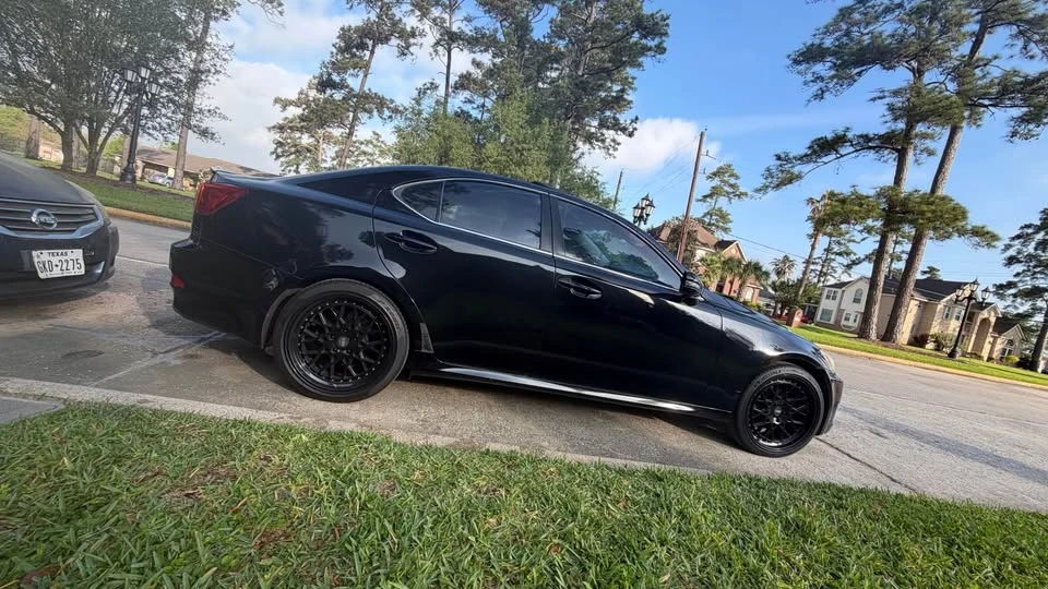 2009 Lexus IS 2nd Gen - Image 4 of 6