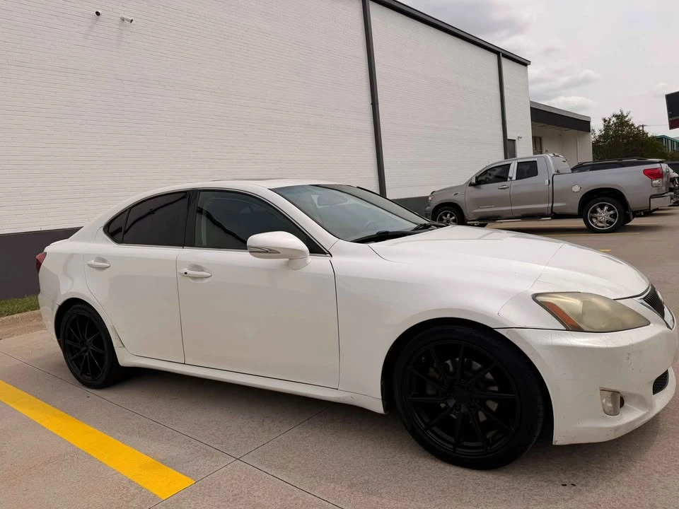2009 Lexus IS 2nd Gen - Image 4 of 10