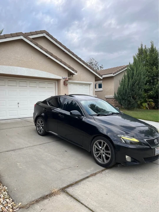 2009 Lexus IS 2nd Gen - Image 4 of 13