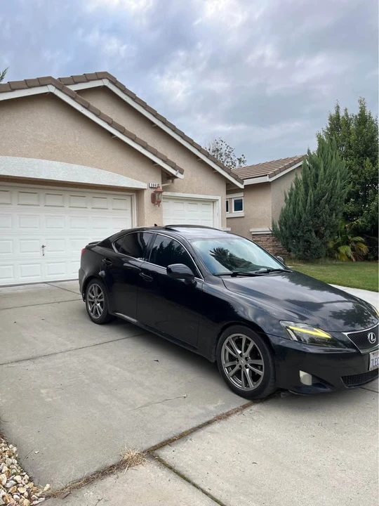 2009 Lexus IS 2nd Gen - Image 3 of 13