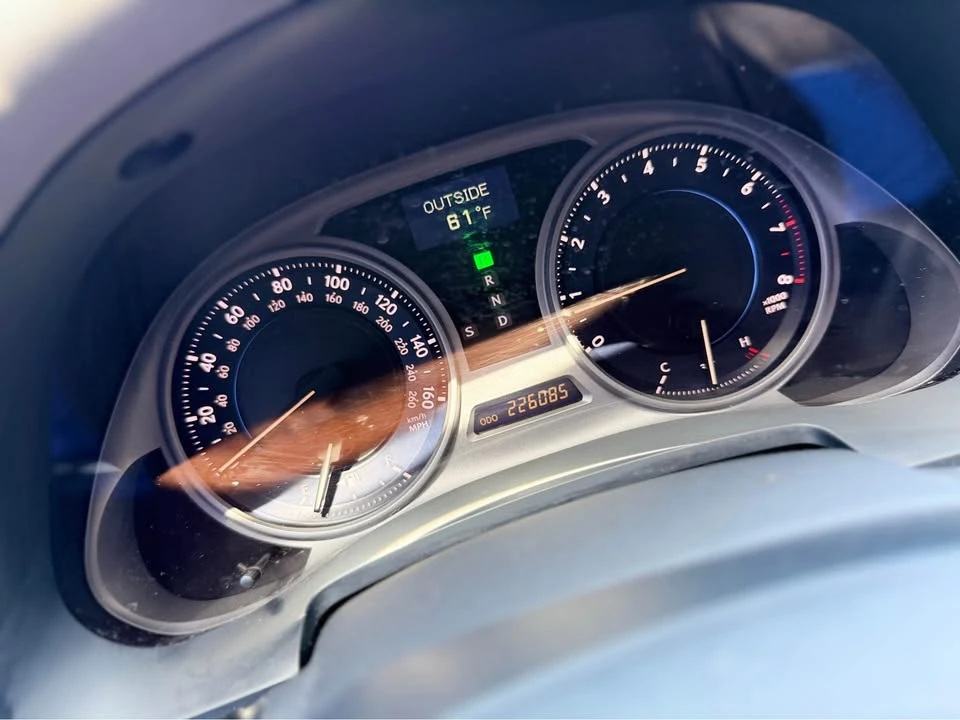 2009 Lexus IS 2nd Gen - Image 9 of 21