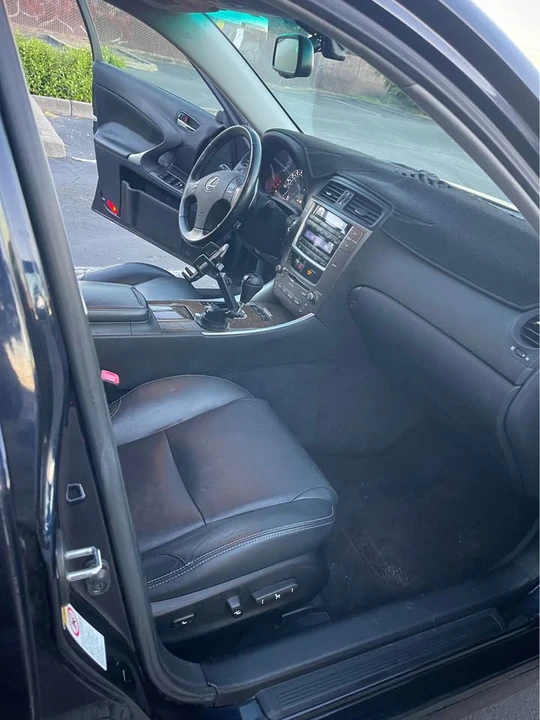 2009 Lexus IS 2nd Gen - Image 11 of 20