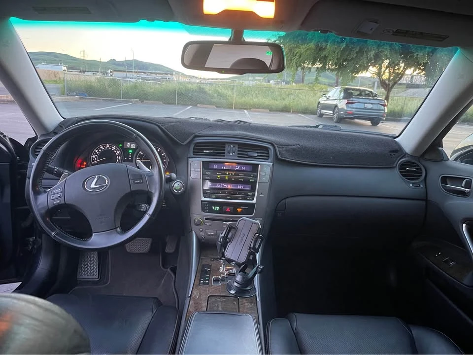 2009 Lexus IS 2nd Gen - Image 10 of 20
