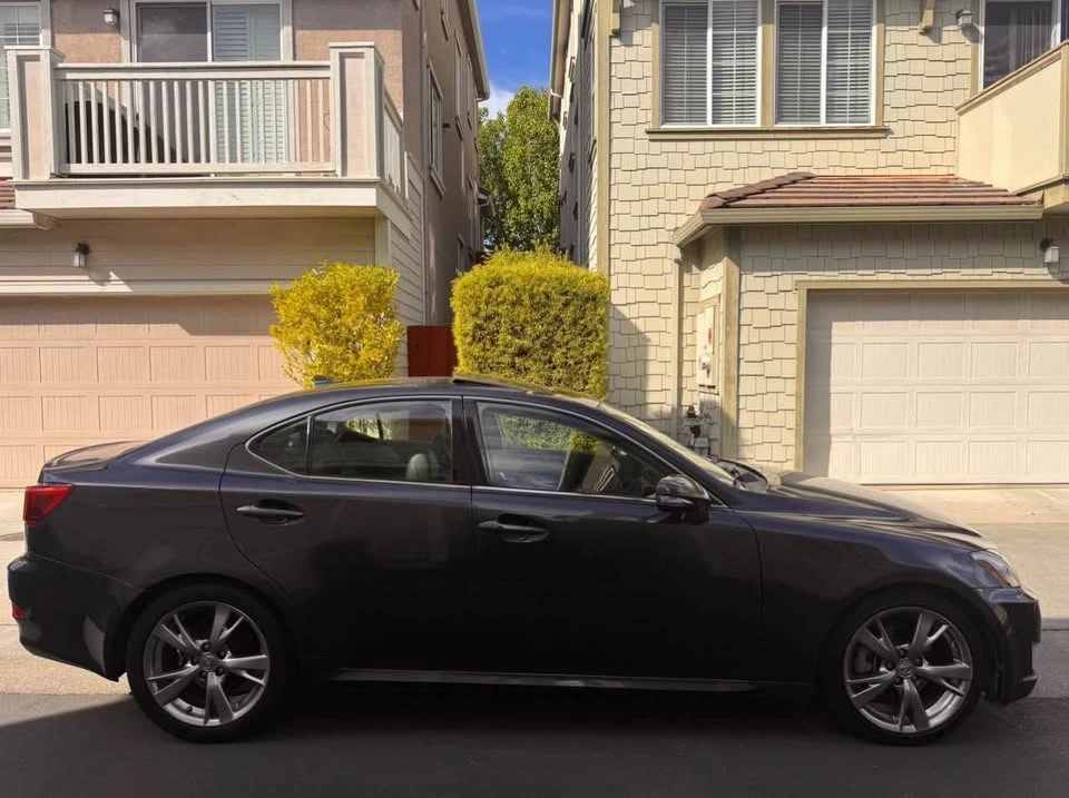 2009 Lexus IS 2nd Gen - Image 4 of 16