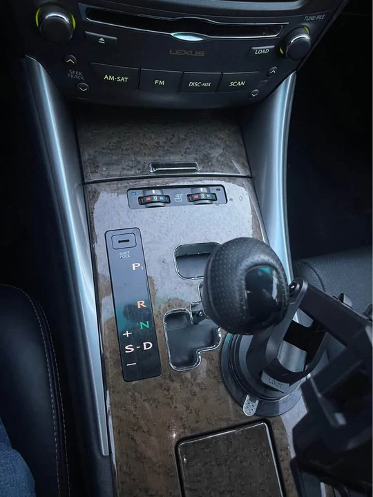 2009 Lexus IS 2nd Gen - Image 15 of 20