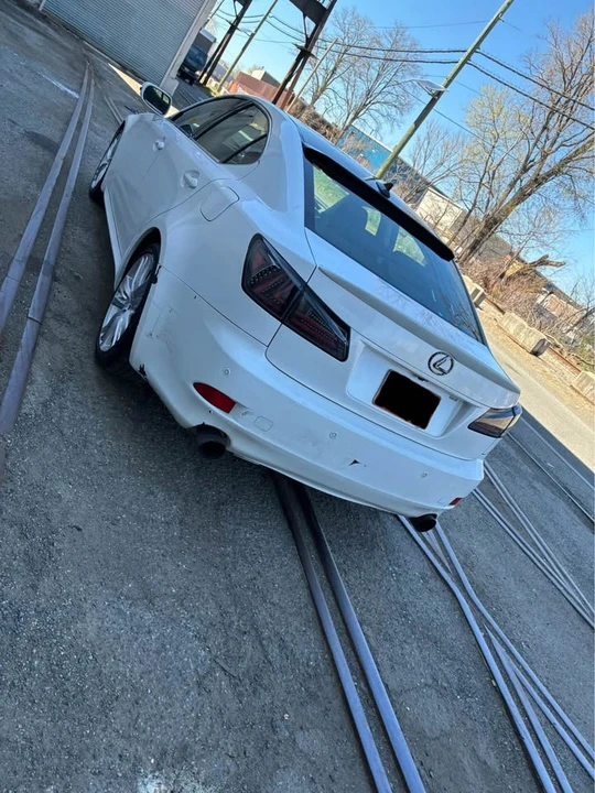 2009 Lexus IS 2nd Gen - Image 4 of 10