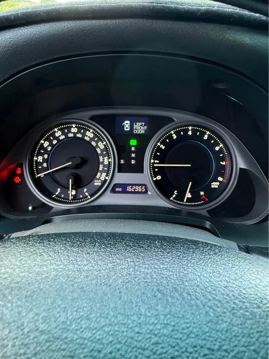 2009 Lexus IS 2nd Gen - Image 7 of 10
