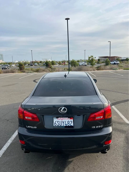 2009 Lexus IS 2nd Gen - Image 6 of 12