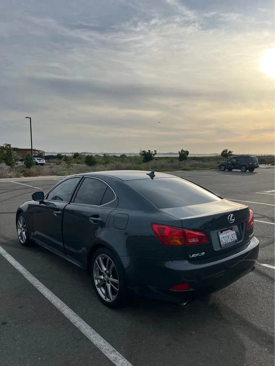 2009 Lexus IS 2nd Gen - Image 5 of 12