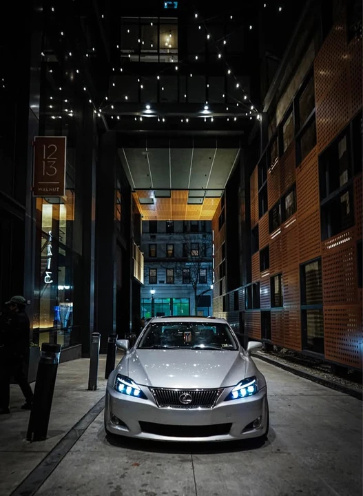 2009 Lexus IS 2nd Gen - Image 3 of 5