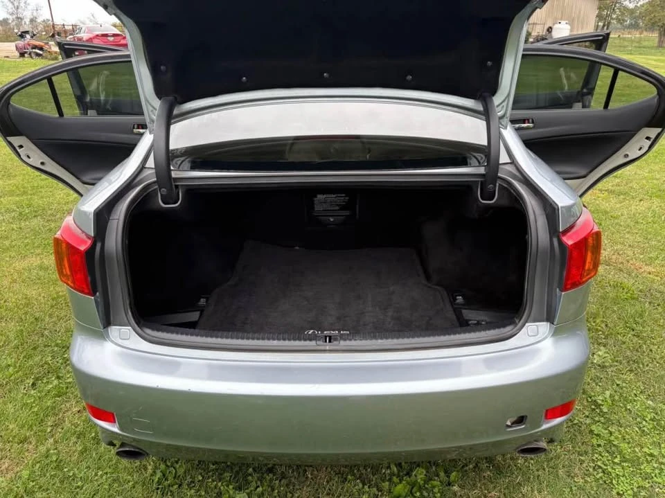 2009 Lexus IS 2nd Gen - Image 13 of 14