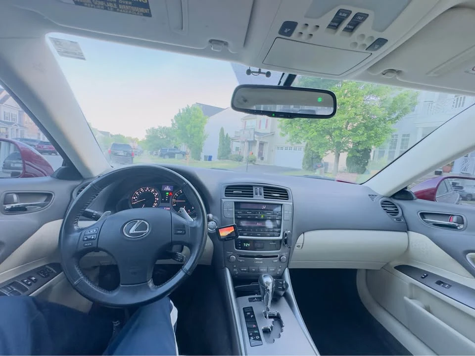 2009 Lexus IS 2nd Gen - Image 8 of 11