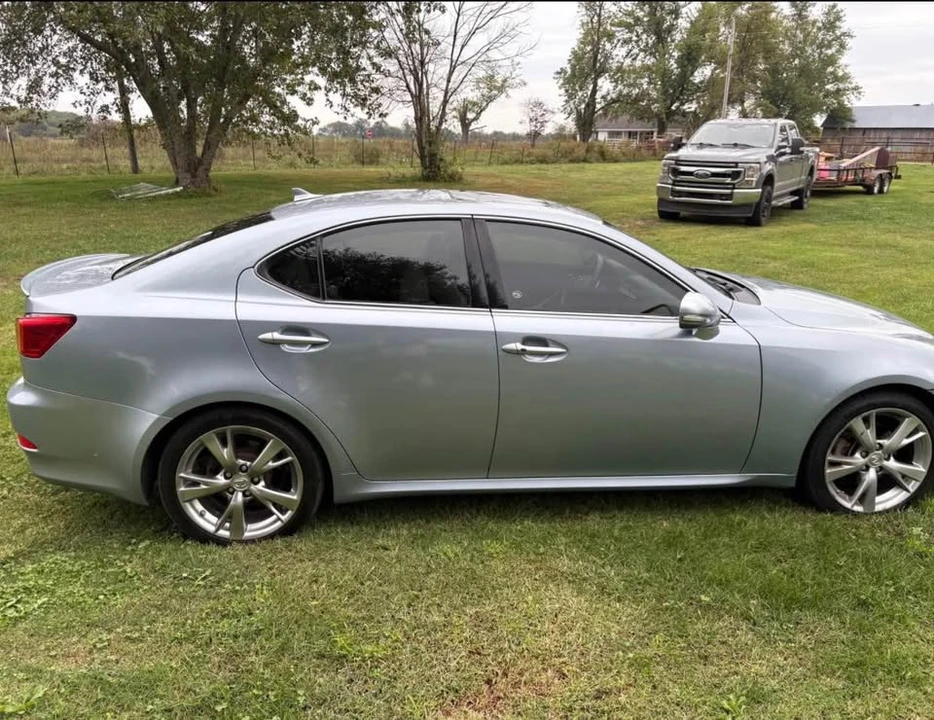 2009 Lexus IS 2nd Gen - Image 4 of 14