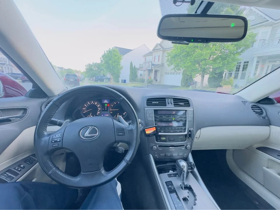 2009 Lexus IS 2nd Gen - Image 9 of 11