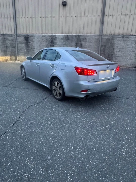 2009 Lexus IS 2nd Gen - Image 5 of 11