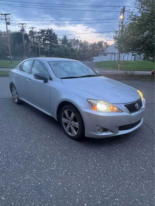 2009 Lexus IS 2nd Gen - Image 2 of 11