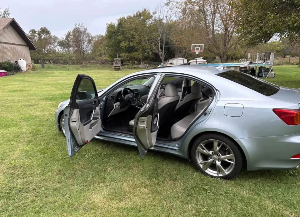 2009 Lexus IS 2nd Gen - Image 6 of 14