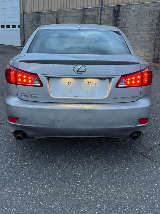 2009 Lexus IS 2nd Gen - Image 4 of 11