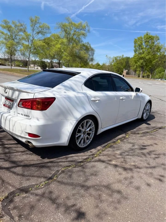 2009 Lexus IS 2nd Gen - Image 8 of 21