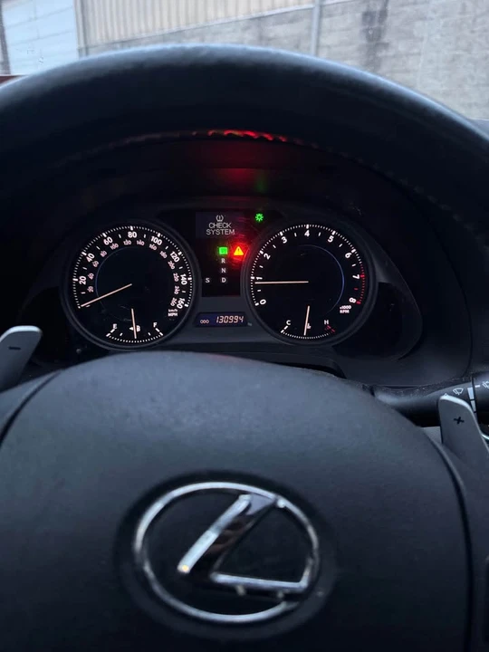 2009 Lexus IS 2nd Gen - Image 10 of 11