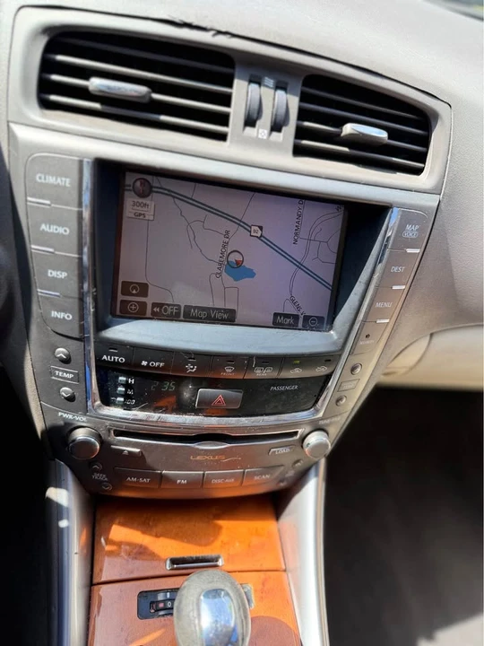 2009 Lexus IS 2nd Gen - Image 9 of 21