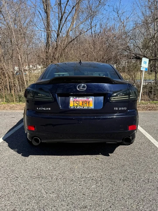 2009 Lexus IS 2nd Gen - Image 6 of 13