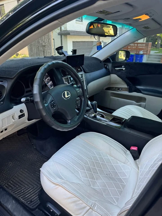 2009 Lexus IS 2nd Gen - Image 11 of 13
