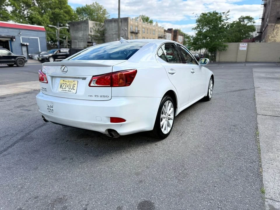 2009 Lexus IS 2nd Gen - Image 7 of 10