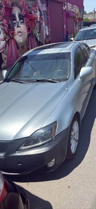 2009 Lexus IS 2nd Gen - Image 3 of 4
