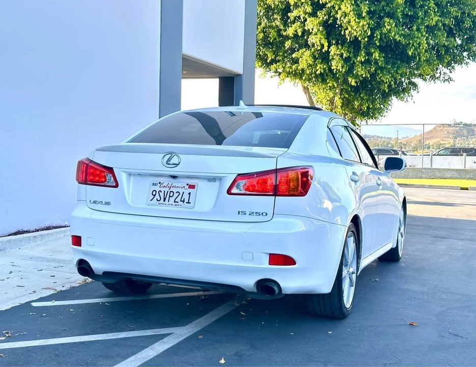 2009 Lexus IS 2nd Gen - Image 3 of 20