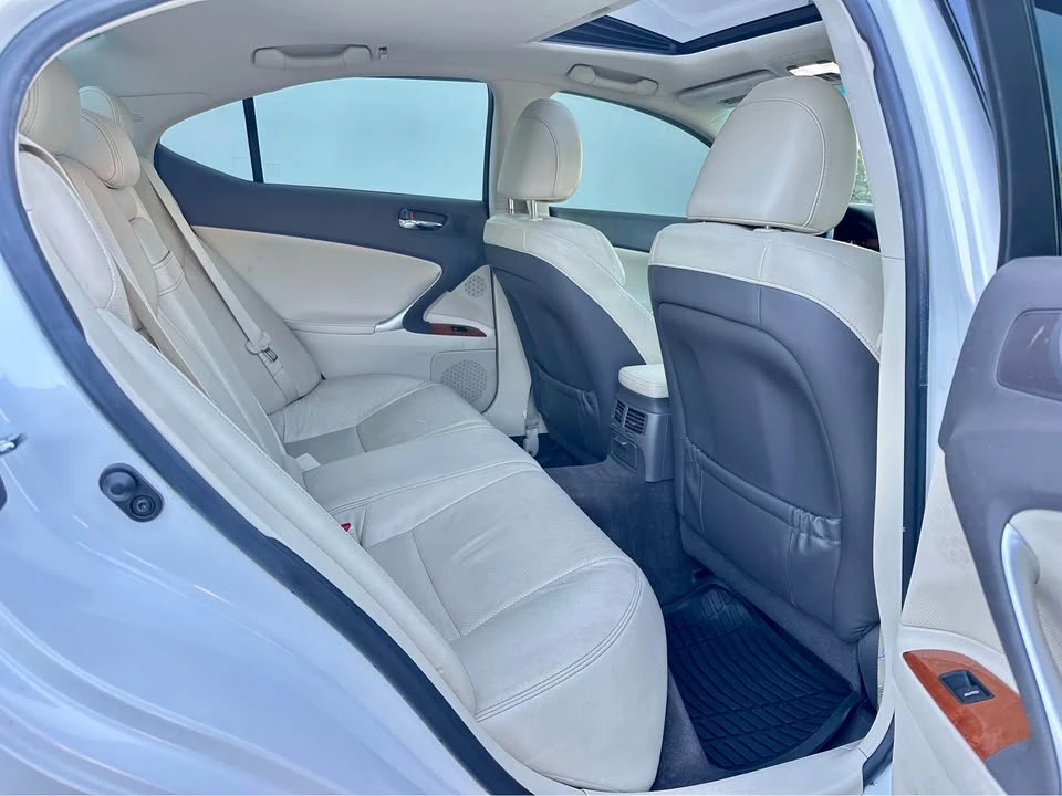 2009 Lexus IS 2nd Gen - Image 13 of 20