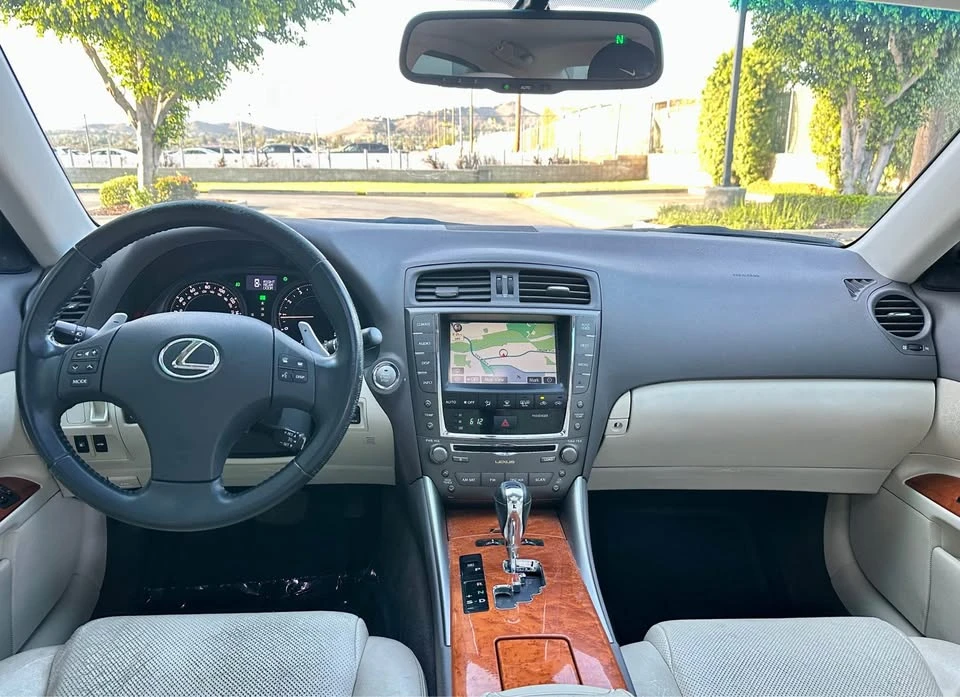 2009 Lexus IS 2nd Gen - Image 16 of 20