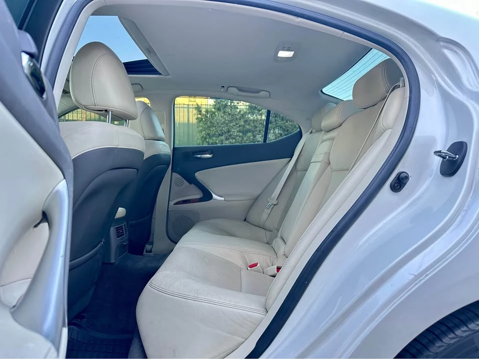 2009 Lexus IS 2nd Gen - Image 11 of 20