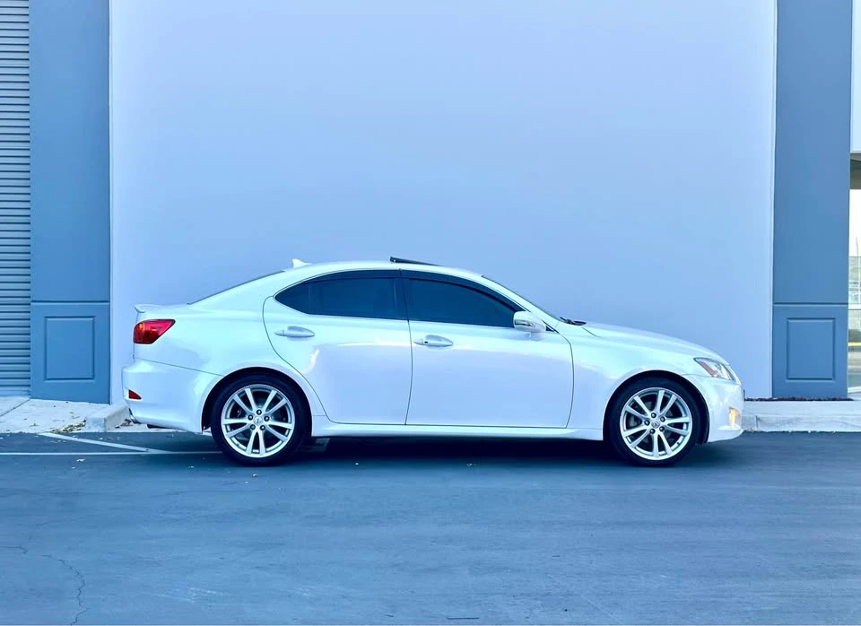 2009 Lexus IS 2nd Gen - Image 2 of 20