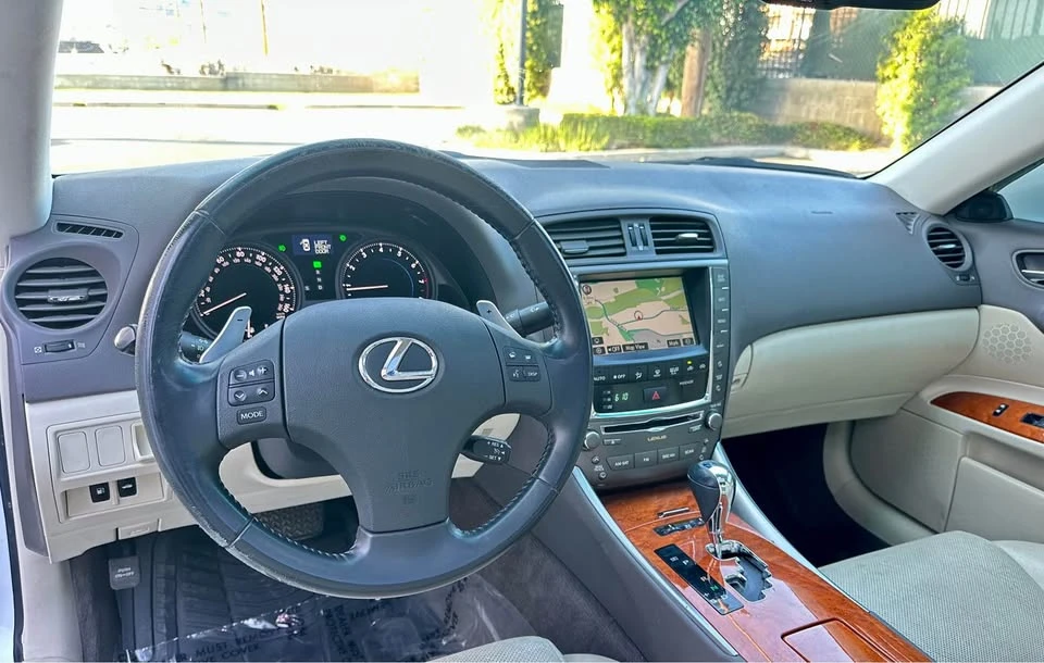 2009 Lexus IS 2nd Gen - Image 9 of 20