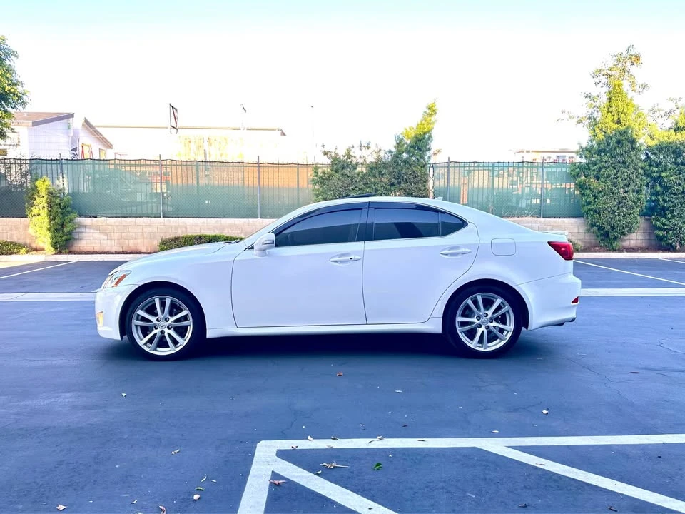 2009 Lexus IS 2nd Gen - Image 6 of 20