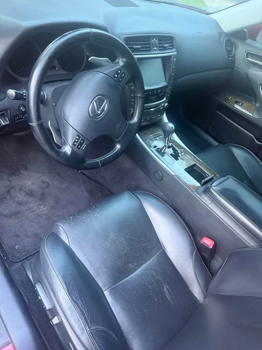 2009 Lexus IS 2nd Gen - Image 5 of 10