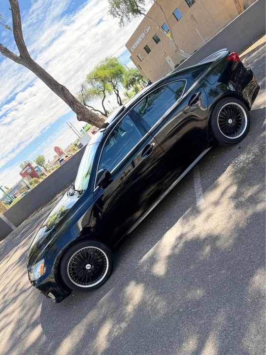 2009 Lexus IS 2nd Gen - Image 13 of 17