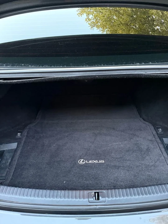 2009 Lexus IS 2nd Gen - Image 13 of 17