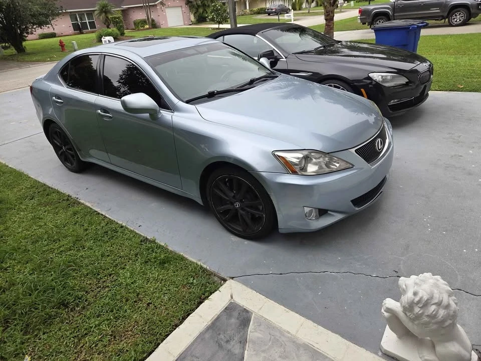 2009 Lexus IS 2nd Gen - Image 9 of 10