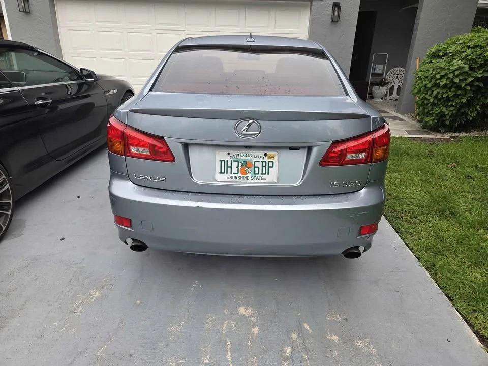 2009 Lexus IS 2nd Gen - Image 2 of 10