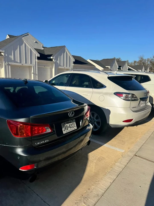 2009 Lexus IS 2nd Gen - Image 3 of 4