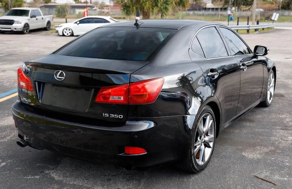 2009 Lexus IS 2nd Gen - Image 5 of 11