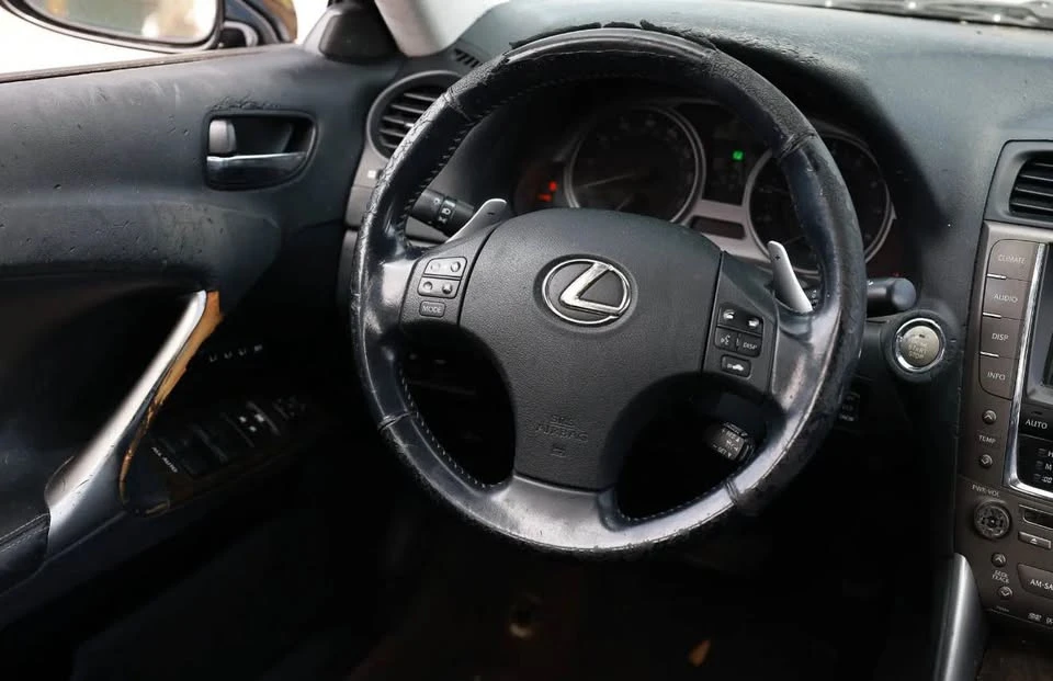 2009 Lexus IS 2nd Gen - Image 10 of 11