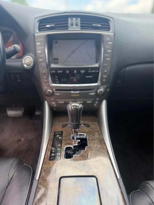 2009 Lexus IS 2nd Gen - Image 9 of 11