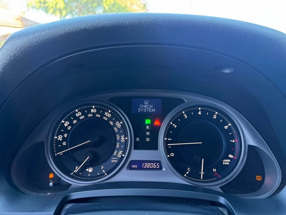 2009 Lexus IS 2nd Gen - Image 17 of 20