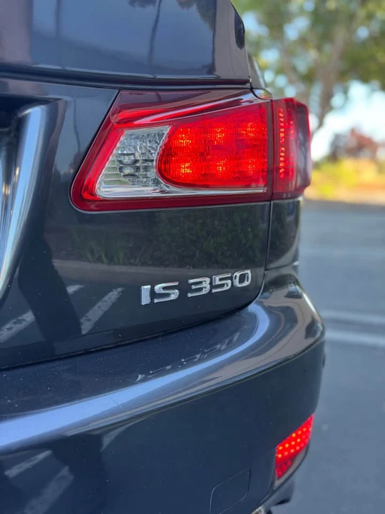 2009 Lexus IS 2nd Gen - Image 6 of 20